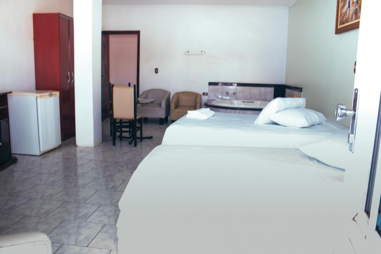 Hotel Nossotel Санта-Барбара-д'Уэсти Экстерьер фото